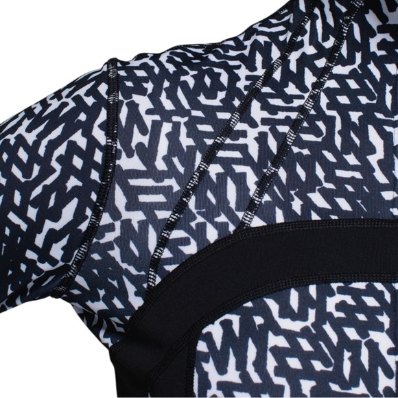 Lululemon Define Jacket w/Zip Pockets Pop Black & White Sz 10 Like New - Picture 5 of 15